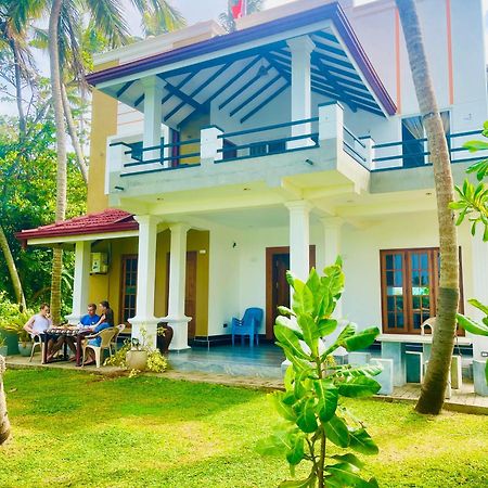 Maha Oya Lodge 瓦伊卡尔 外观 照片