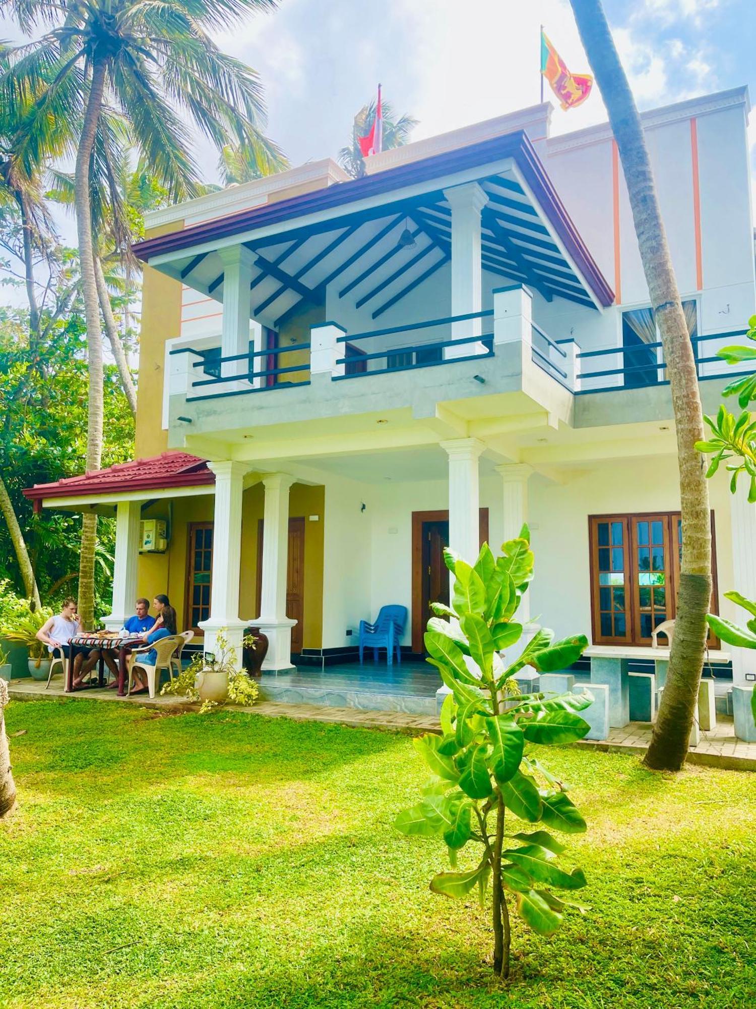 Maha Oya Lodge 瓦伊卡尔 外观 照片